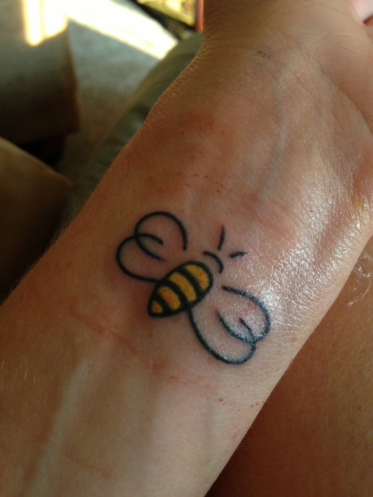 Bumble Bee Tattoos Designs, Ideas and Meaning | Tattoos ...